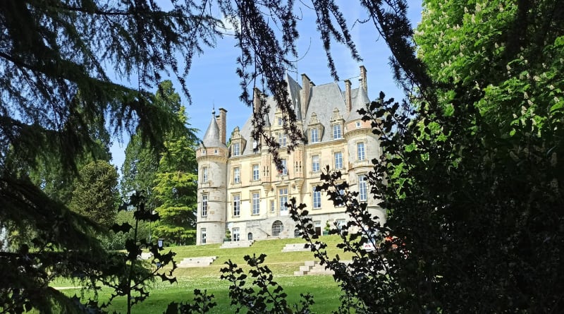 Balade autour du château de Bagnoles de l'Orne - Bagnoles de l'Orne Normandie