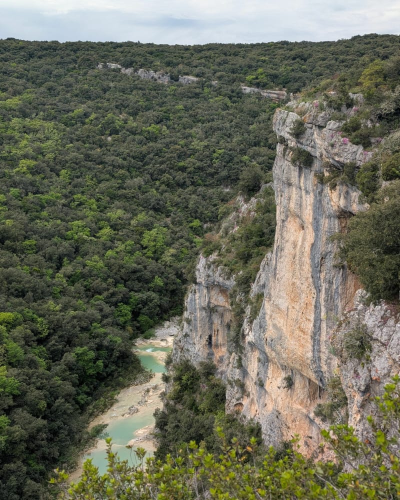 Randonnée a partir de Lussan et la Pierre Plantée - Lussan