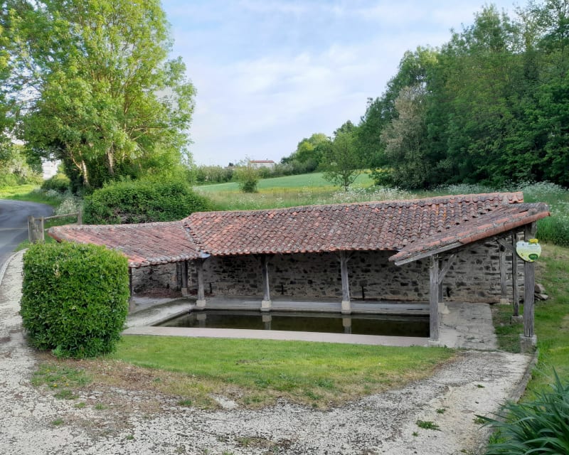 De La Châtaigneraie à Faymoreau, Centre Minier - La Châtaigneraie