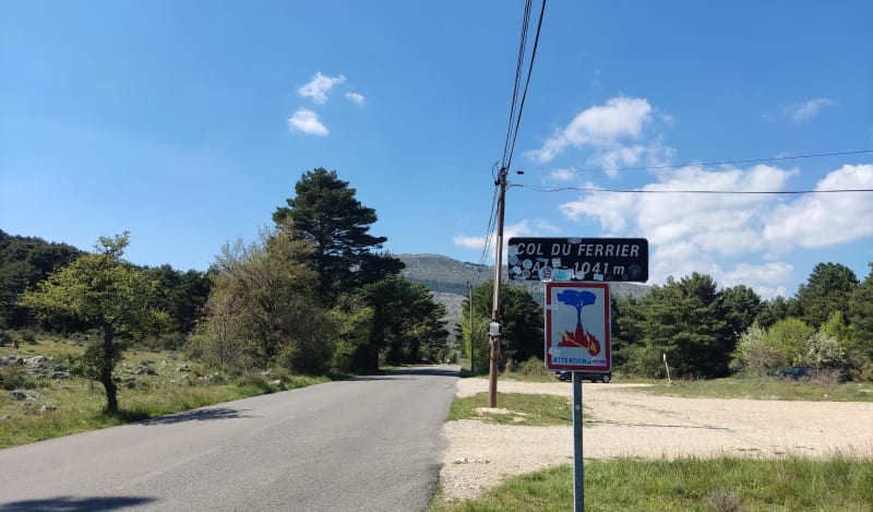 Boucle dans l'arrière pays grassois - Le Rouret