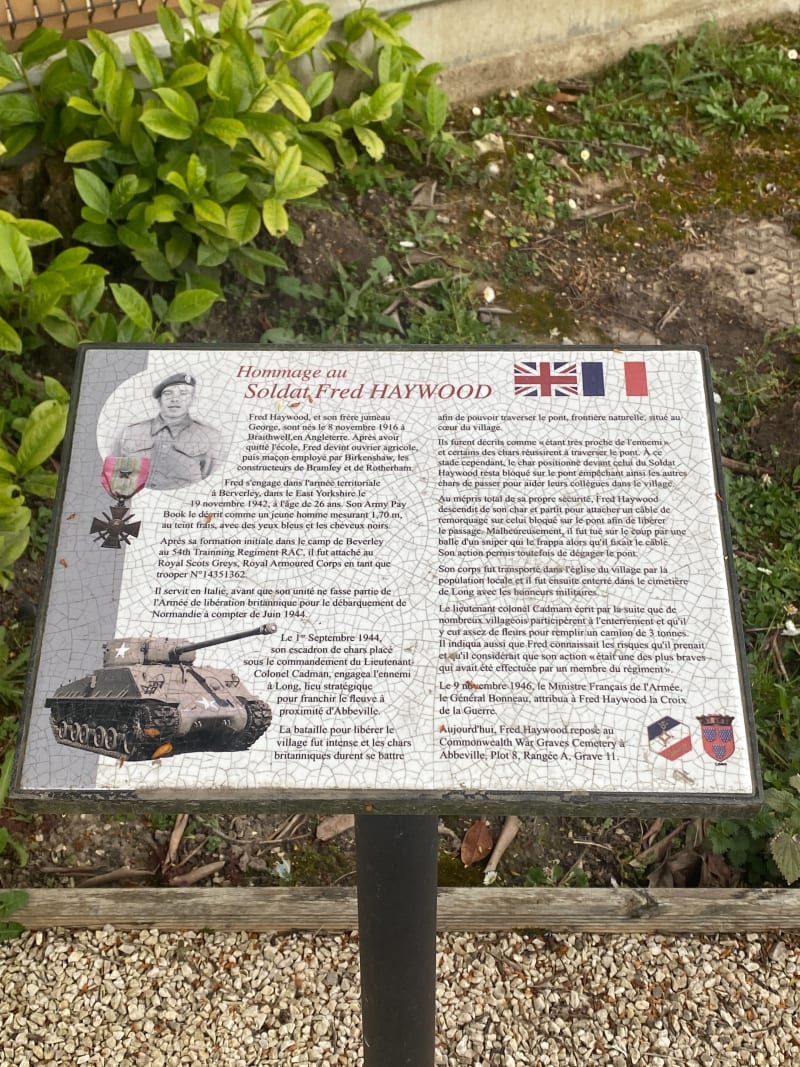 Entre étangs et histoire à Long - Long