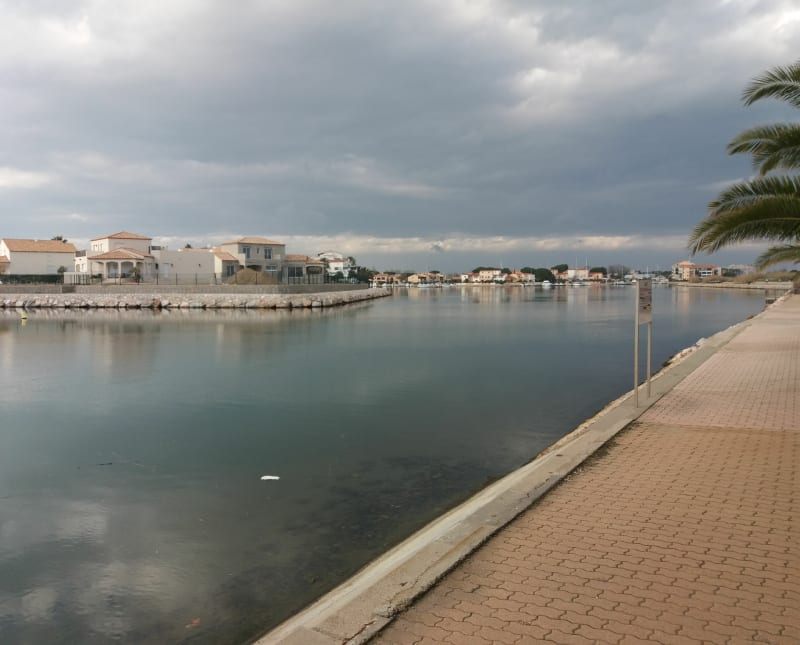 Tour de la Marina. st Cyprien - Saint-Cyprien