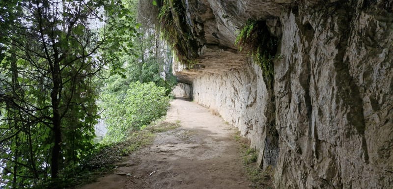 Chemin du halage et St-Cirq-Lapopie - Bouziès