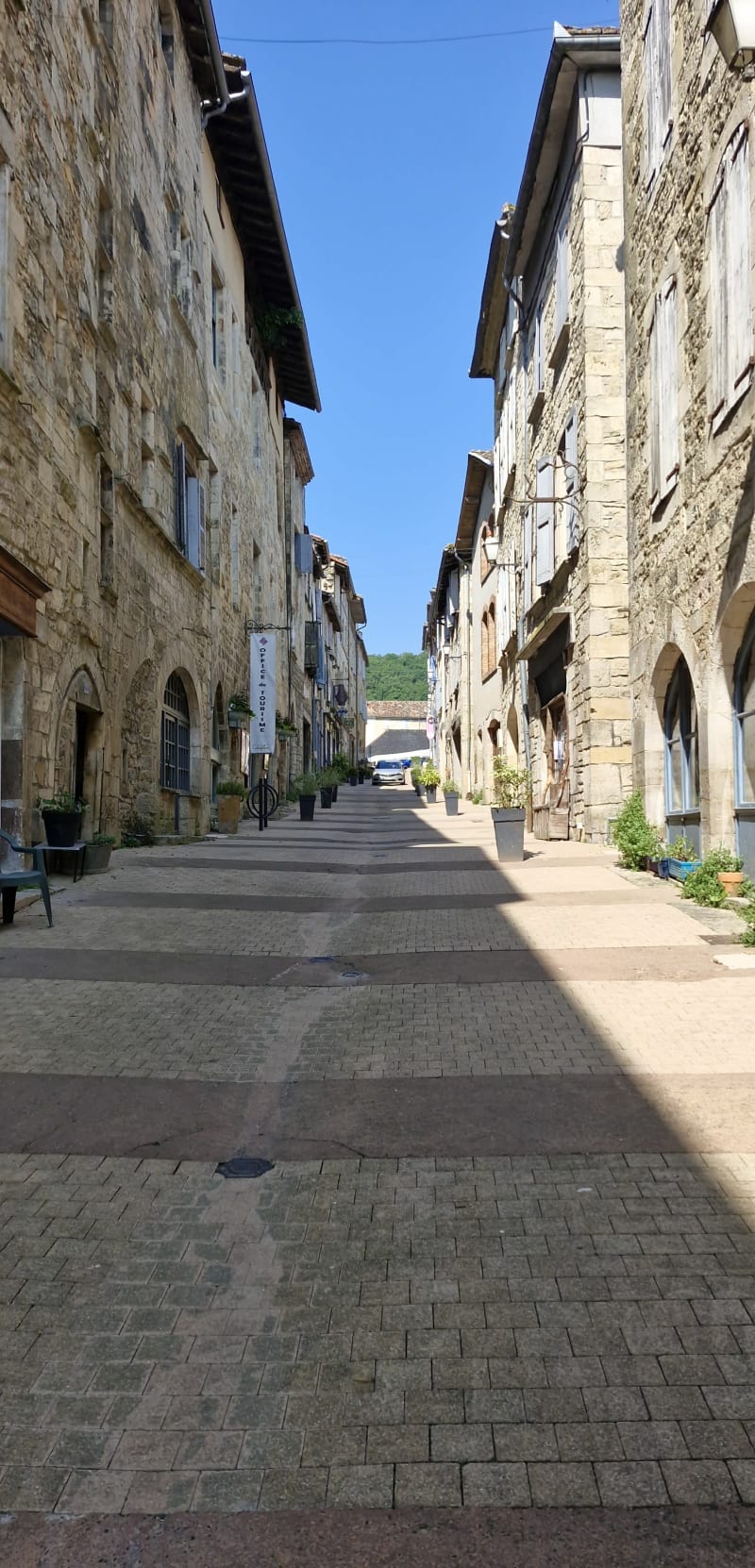 Caylus et sa cascade - Caylus