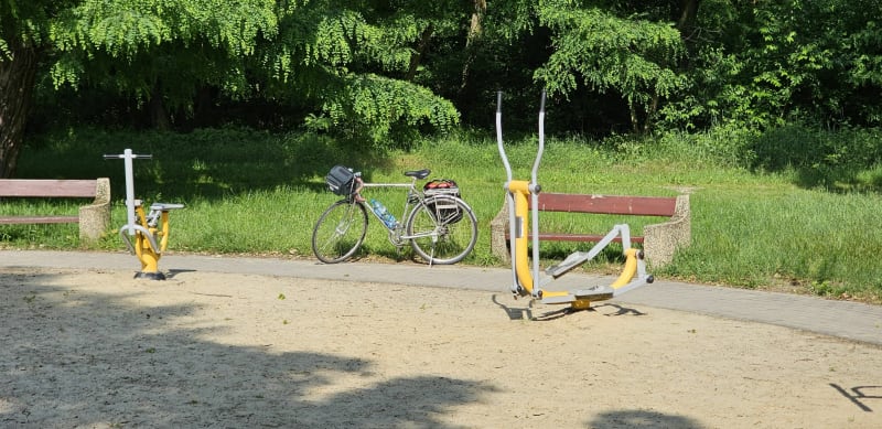 Lewków przez Piaski i Szczygliczki do Ostrowa Wlkp. - Lewków