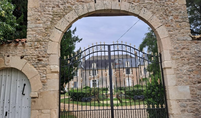A Champagné-Saint-Hilaire par les 4 châteaux - Champagné-Saint-Hilaire