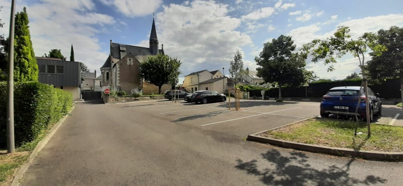 Saint-Genouph, sentier des Varennes - Saint-Genouph