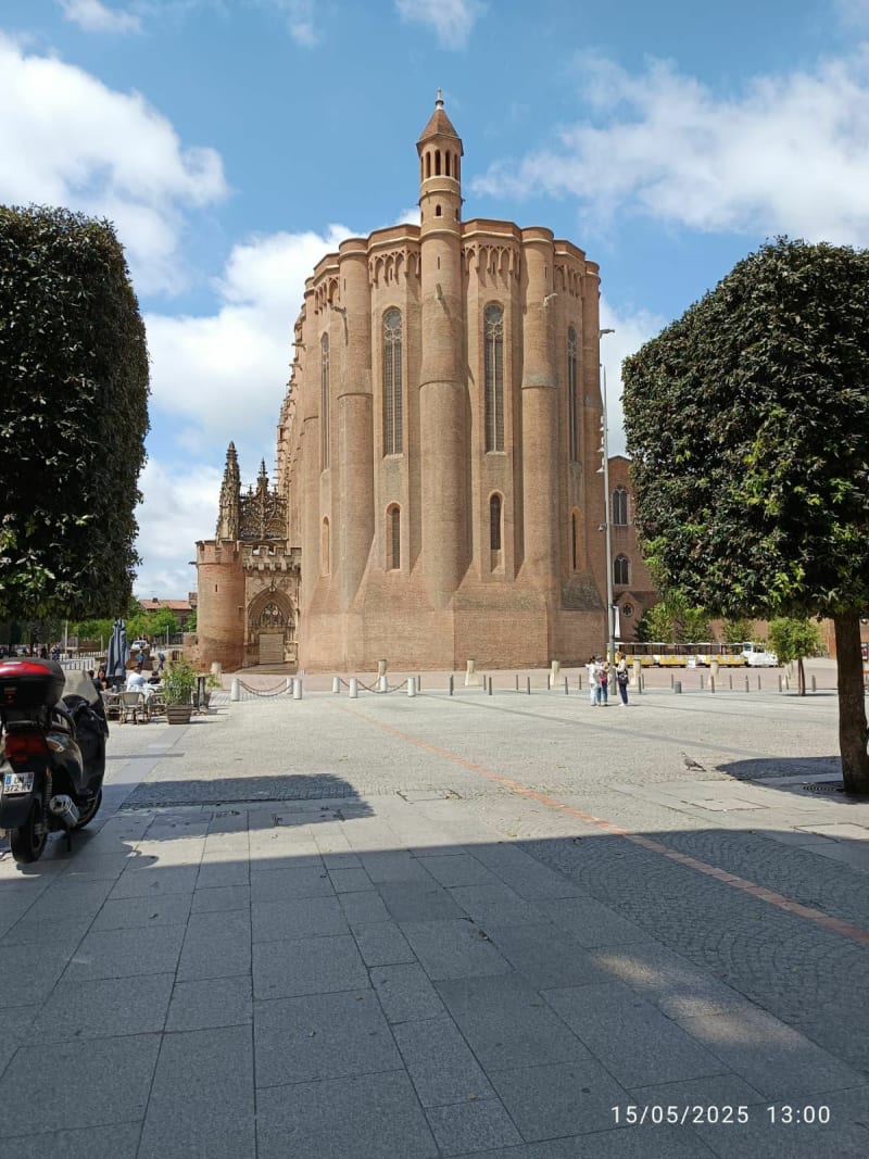 Découverte d'ALBI sur les rives du Tarn - Albi