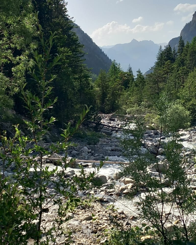 Tour du Val d'Escreins vers les ruines de Basse-Rua - Vars