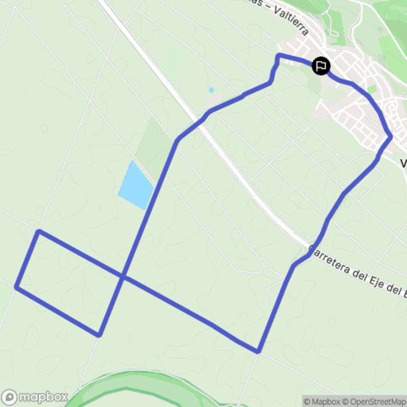 Randonnée à Valtierra : Exploration des sentiers depuis Calle Teobaldo I - Valtierra