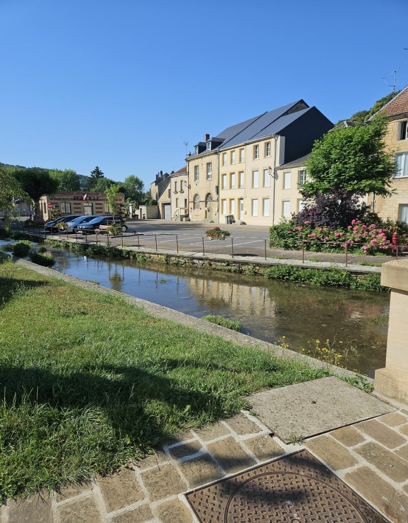 Balade sur la voie verte, et le long du canal de la Meuse - Haraucourt