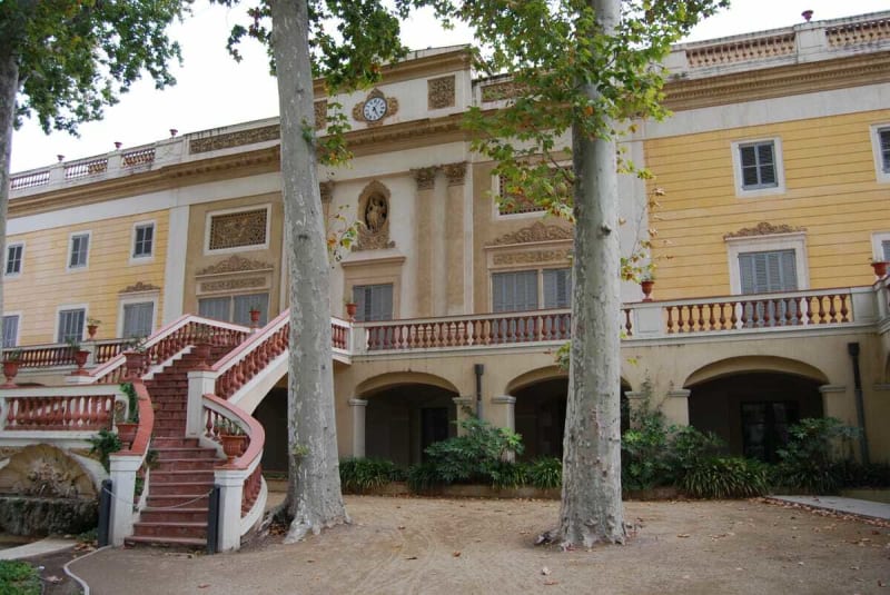 Randonnée à Molins de Rei : Découverte du Patrimoine et des Sentiers Urbains - Molins de Rei