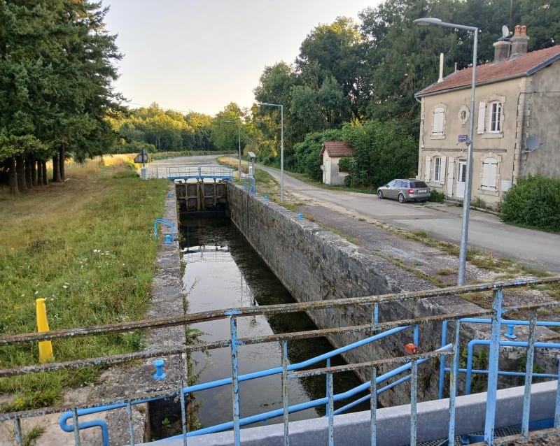 Balade à Fontaine francaise - Fontaine-Française