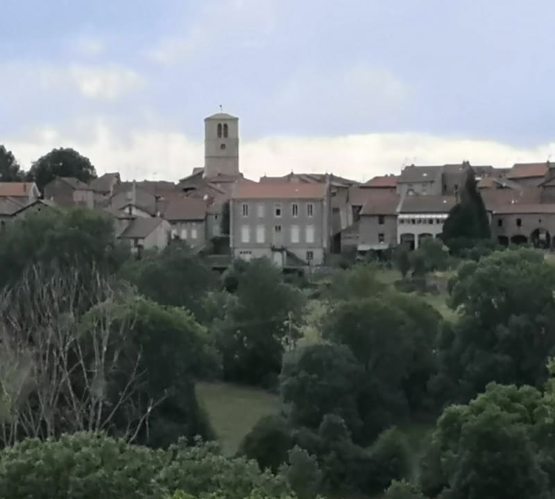 Entre campagne et forêt autour de Champagnac-le-Vieux - Champagnac-le-Vieux