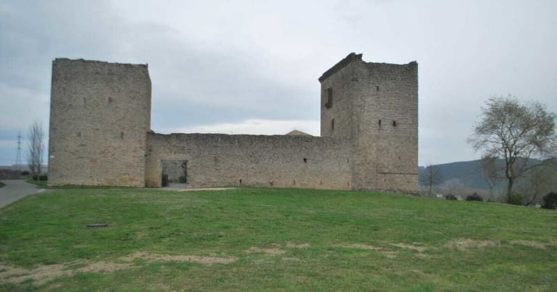 Randonnée à Arazuri : Découverte du Palacio et des sommets environnants - Arazuri