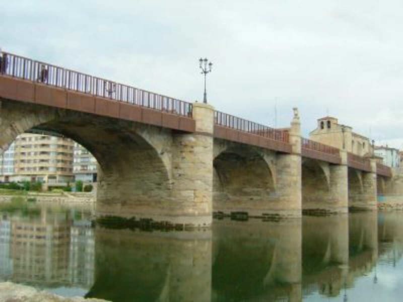 Randonnée à Miranda de Ebro : Exploration du Puente Carlos III et de l'Èbre - La Charca