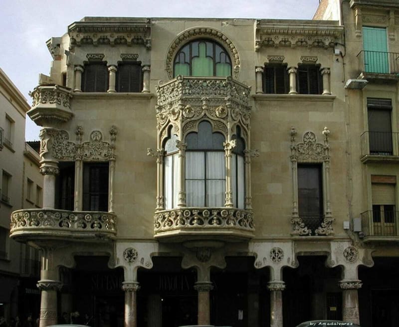 Randonnée urbaine à Reus : découverte du patrimoine architectural Catalan - Reus