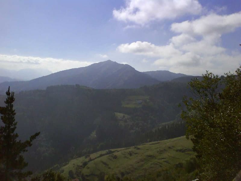 Randonnée à Mandiola, Izua : Exploration des sommets d'Eibar en Euskadi - Eibar