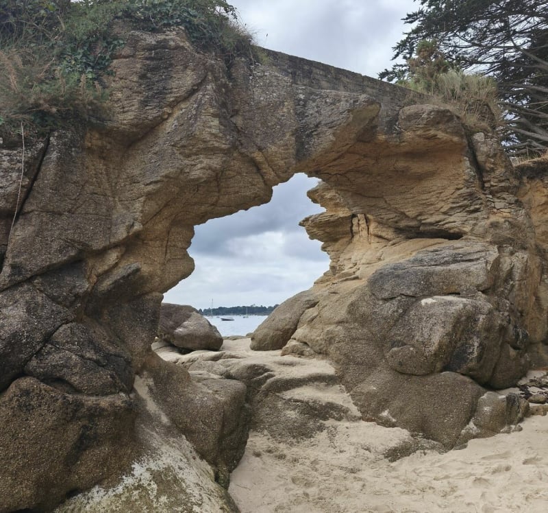 Boucle de Kersentic et la Roche Percée - Fouesnant