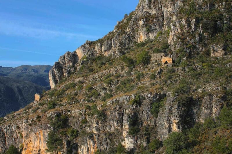 Randonnée à Tavernes de la Valldigna: Découverte du Castell et des Creus - Tavernes de la Valldigna
