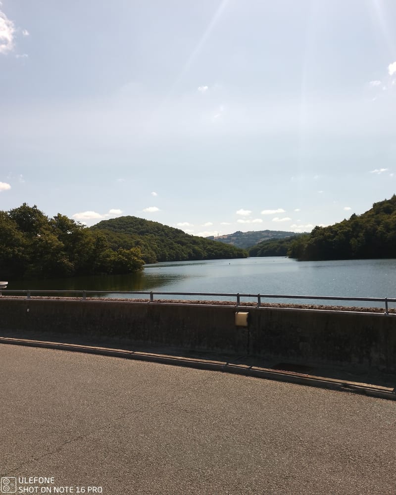 Tour du lac de Maury, Aveyron - Saint-Amans-des-Cots