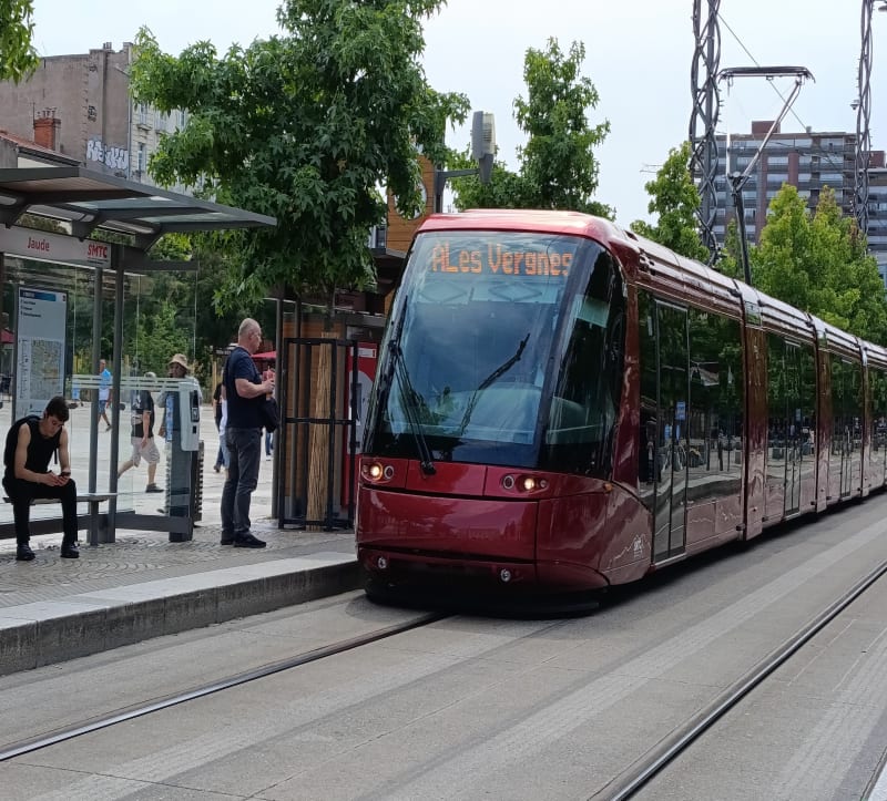 Balade dans le centre-ville de Clermont-Ferrand - Clermont-Ferrand
