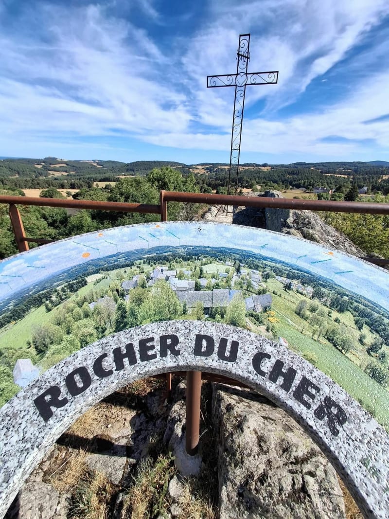 Le Cher commune de Sainte-Colombe-de-Peyre - Peyre en Aubrac