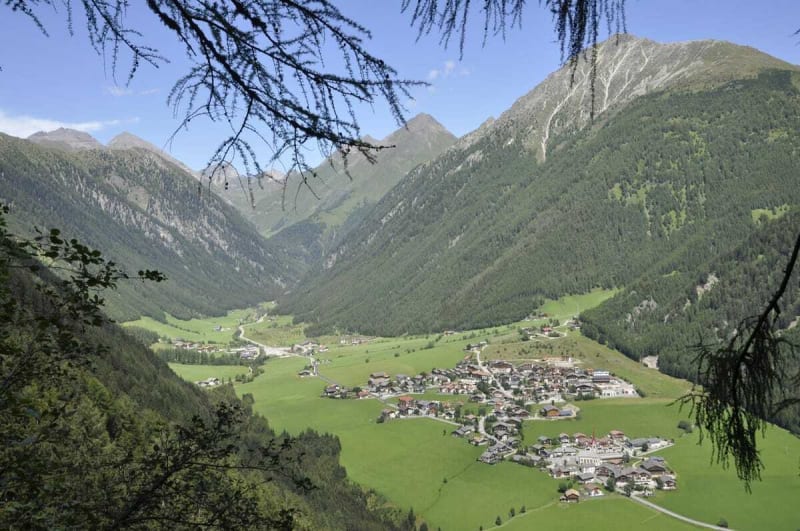 Randonnée au Valler Tal depuis Vals : Exploration des Alpes de Zillertal