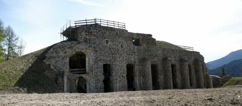 Randonnée à Pergine Valsugana : Découverte du Lago di Levico et du Forte Tenna - Ischia