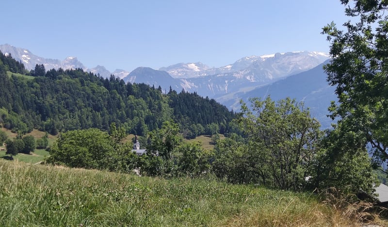 Boucle de la croix de Freisson par N.D. de la Salette - Feissons-sur-Salins