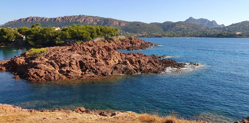 Sentier du littoral à Dramont - Saint-Raphaël