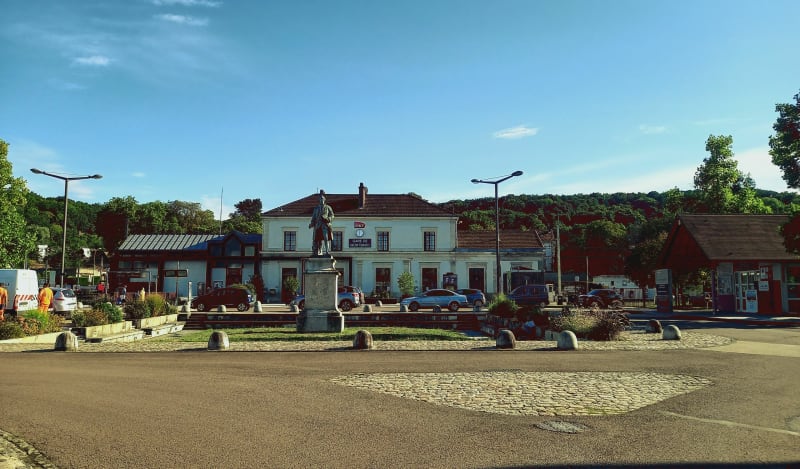 De la Gare de Montbard au fil de l eau - Montbard