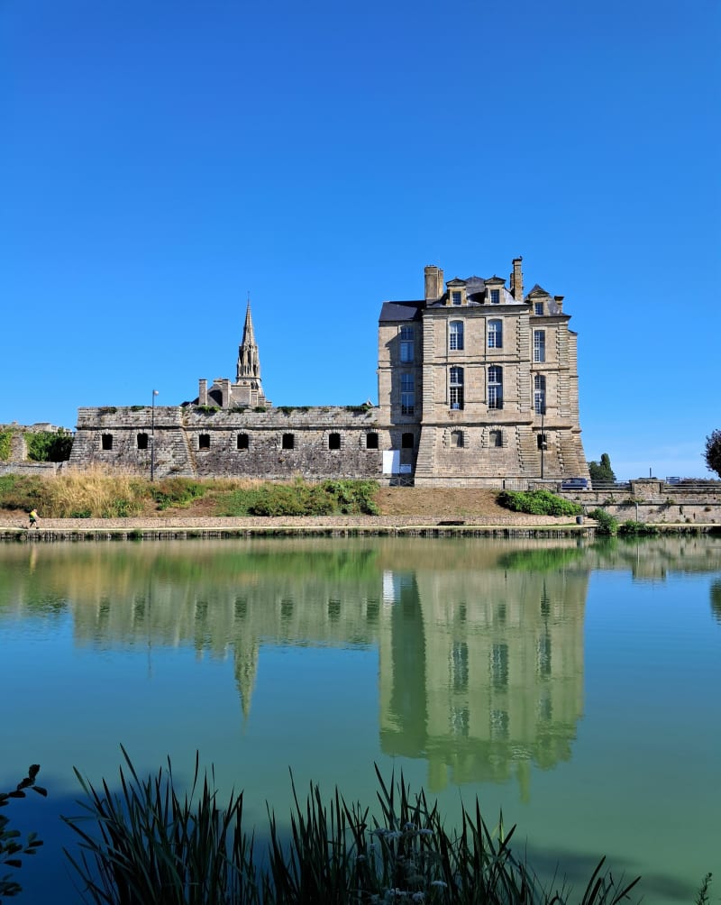 Balade à Quintin avec son château - Quintin