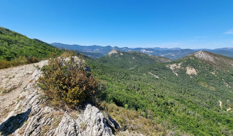 Col de Saint Ange, crêtes de Chabre, forets de Beynaves - Sainte-Colombe