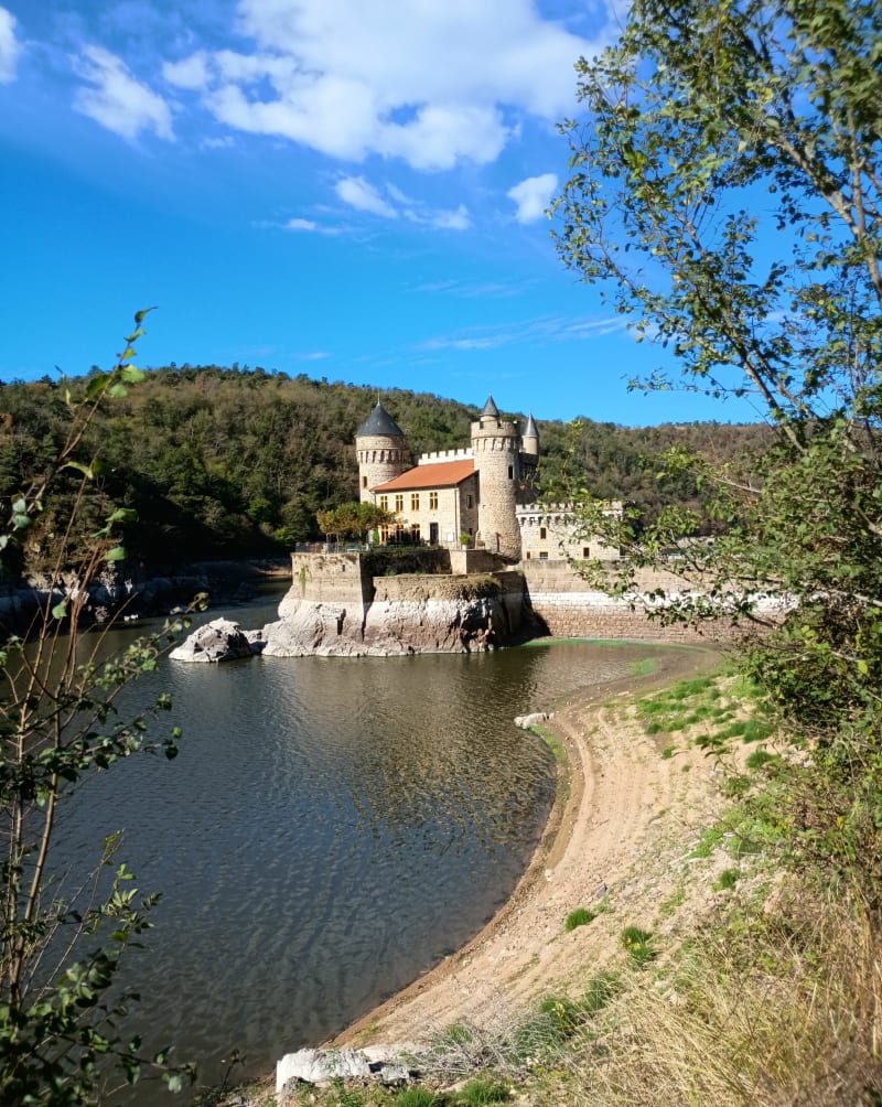 Roanne et Château de la Roche - Roanne
