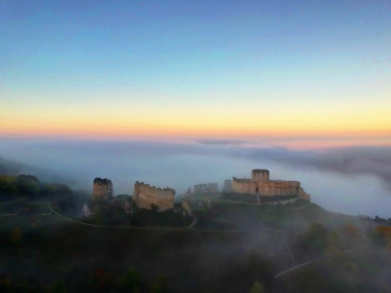 Singles autour du Château Gaillard - Vézillon