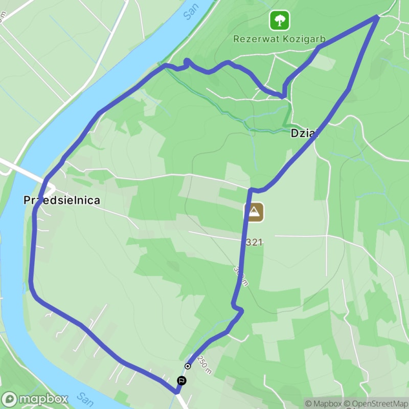 Spacer w Słonnym - łatwa trasy o długości 4,2 km

(NB: W polskim języku tytuły zwykle nie mają przecinków między słowami) - Słonne