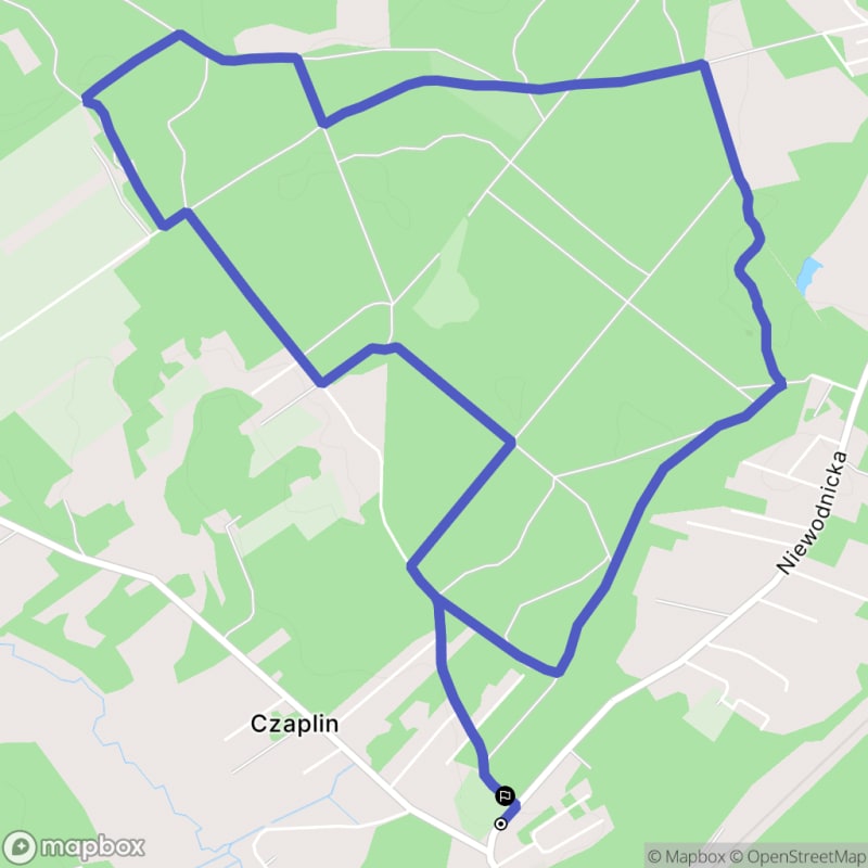 Ścieżka średnio trudna, 8,1 km długa, zaczynająca się w Niewodnickiej Kościelnej. - Niewodnica Kościelna