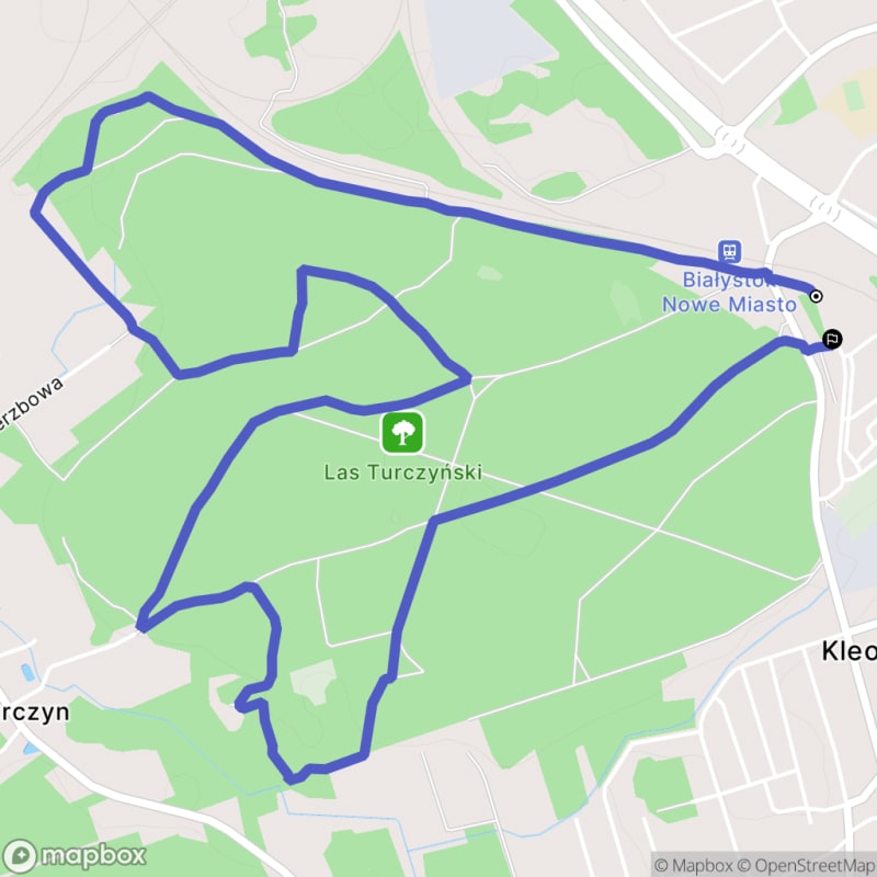 Łatwa trasa turystyczna z punktu wyjścia w Kleosinie, długość 6,8 km - polski tytuł wersji 1: Łatwa trasa turystyczna w Kleosinie
polski tytuł wersji 2: Trasa turystyczna o niskim poziomie trudności z punktu wyjścia w Kleosinie - Kleosin