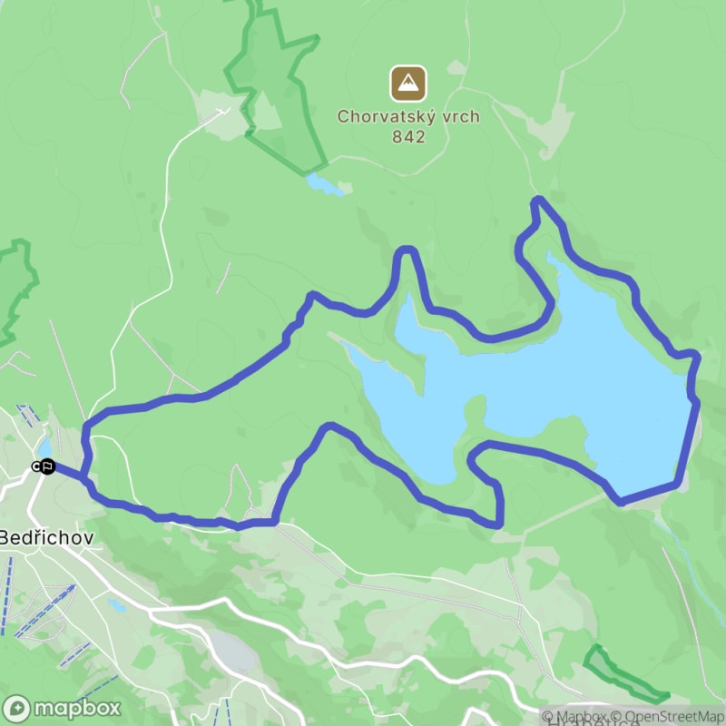 Średni poziom trudności wspinaczki turystycznej z początkiem w Bedřichovie, dystans wynoszący 12,7 km. - Bedřichov