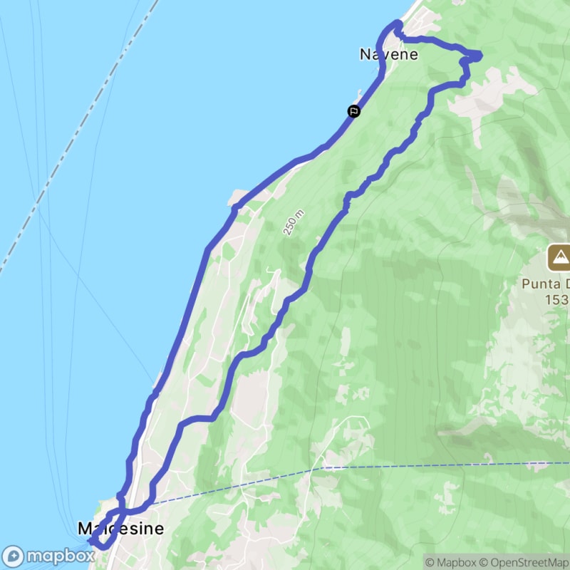 Randonnée pittoresque au départ de Navene, Malcesine, Veneto - Malcesine