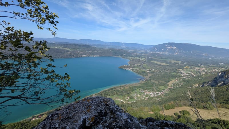 Tours de César et Mont Laval en boucle - Entrelacs