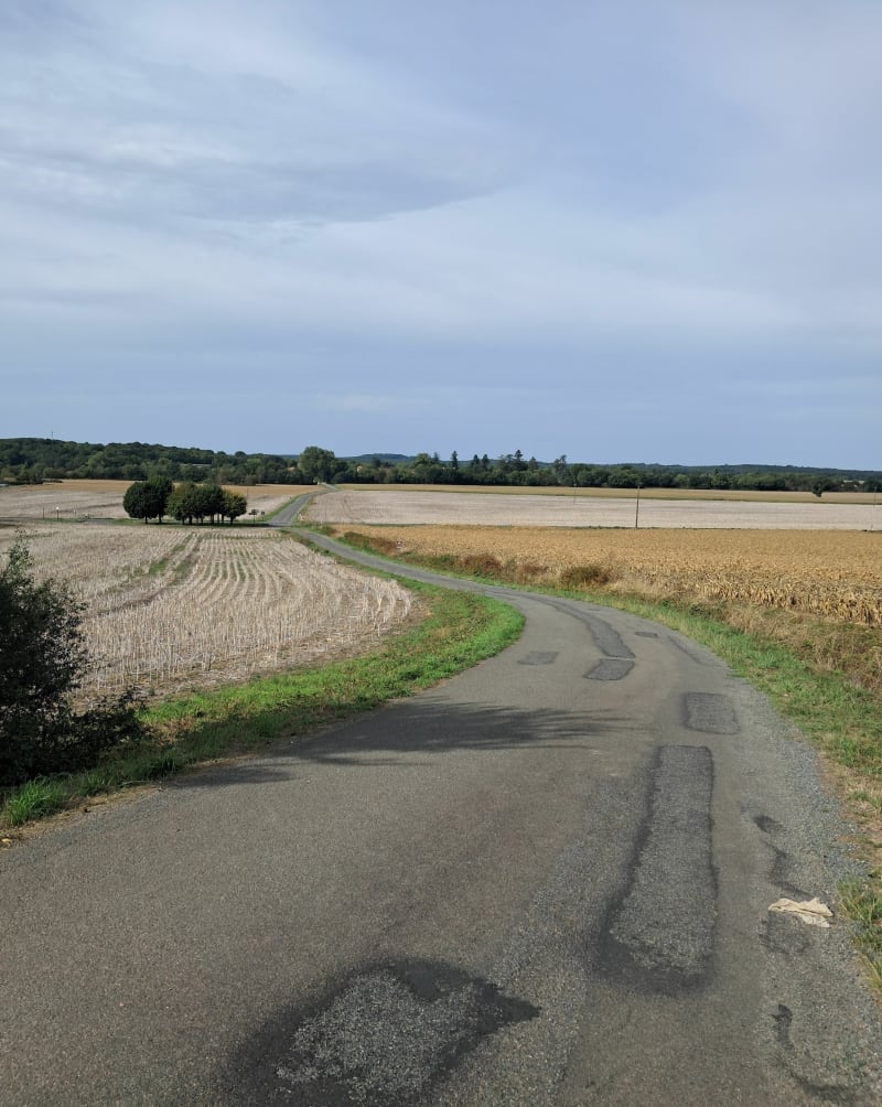 Entre LA ROCHETTE, AGRIS et RIVIERES - Agris