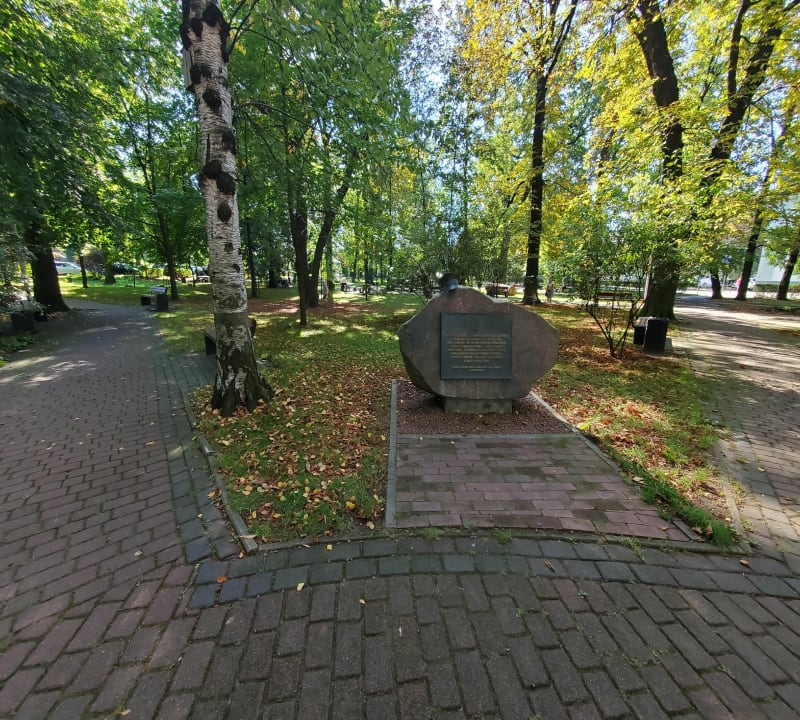 Przez Park Zielona do Parku Chrząstówka i przy obwodnicy. - Jaworzno