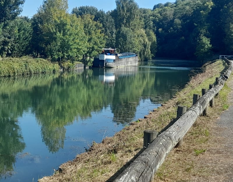 Voucle de Val d'Europe au canal de Chalifert - Serris