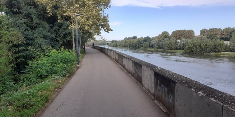 Bord de Garonne coulée verte des amidonniers - Toulouse