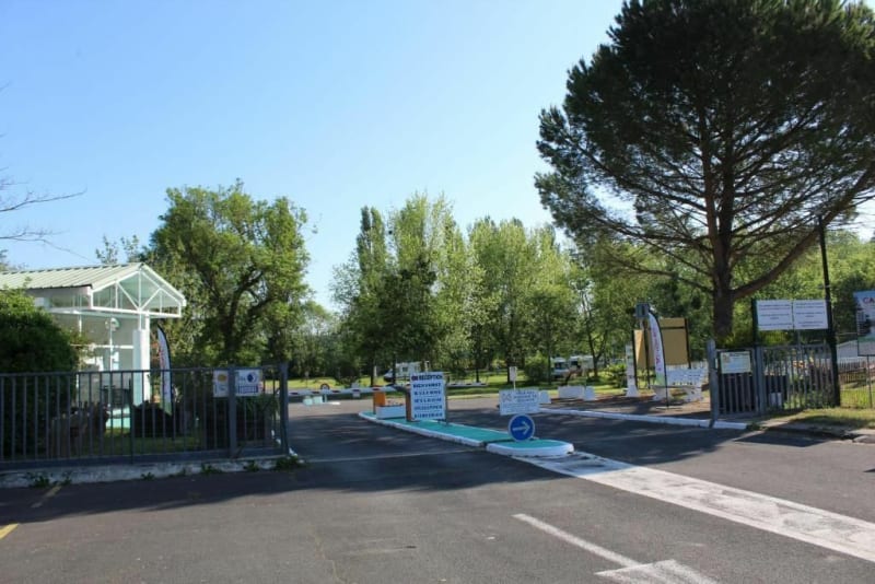 Le long de la Charente à Saintes - Saintes