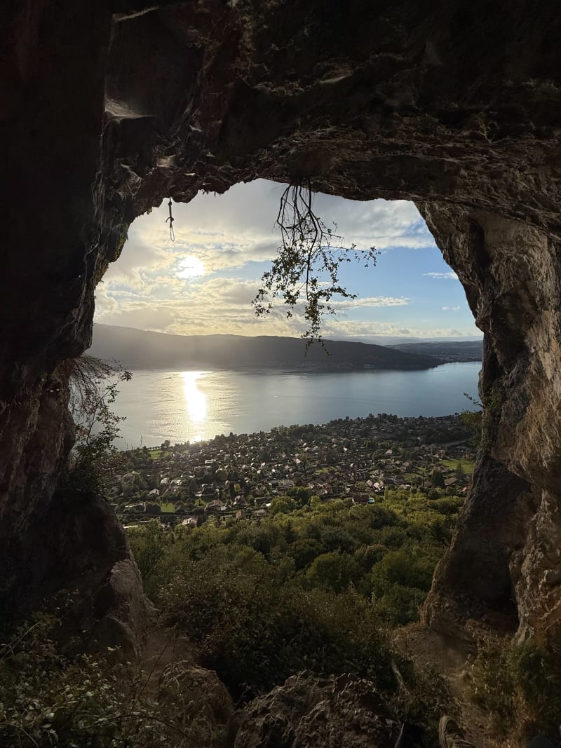 Grotte des sarrazins au Veyrier-du-Lac - Veyrier-du-Lac