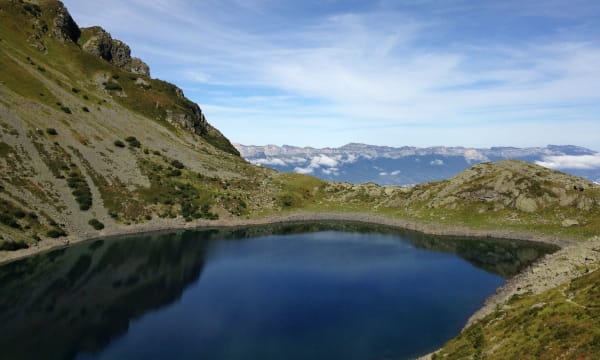 La vue sur Chartreuse depuis le lac de Crop