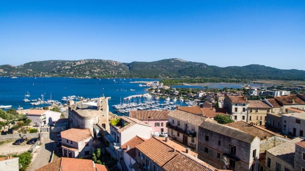 Randonnée à Porto-Vecchio : la beauté de la Corse du sud en 6 itinéraires